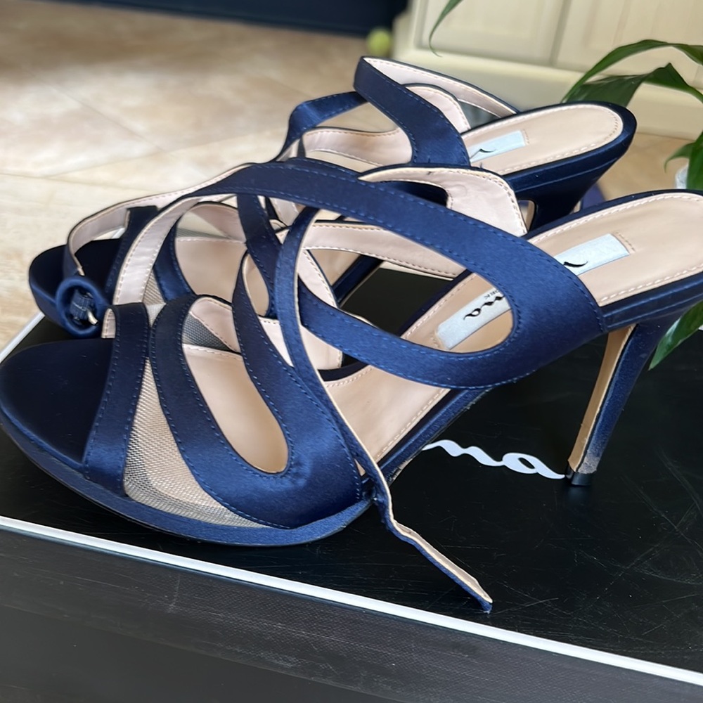 Shoes - Picture 2 of 5